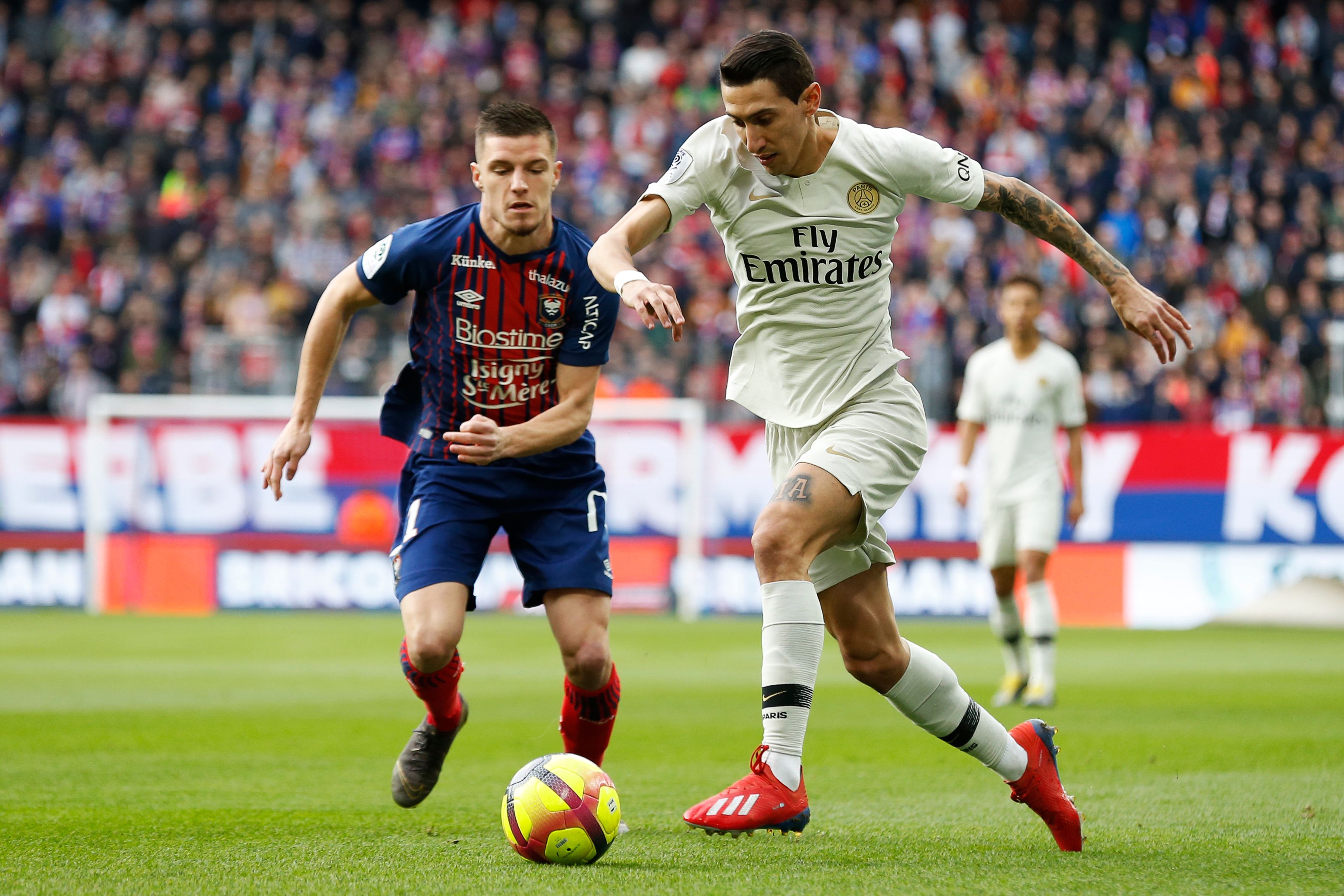 要求西甲让步马拉松遭拒，瓦伦市长抨击特瓦斯只关心电视球迷（西甲拒为马拉松让步，瓦伦市长批特瓦斯只顾电视观众）