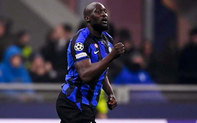 篮球勇士队内三分比赛，球星夺冠（勇士队内三分大赛，球星折桂）