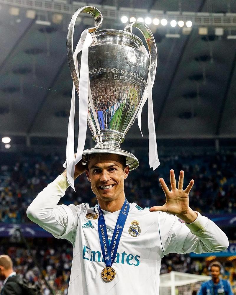 收藏级回忆：我的齐达内与 26 年绿茵时光（珍藏记忆：我与齐达内的26年绿茵岁月）