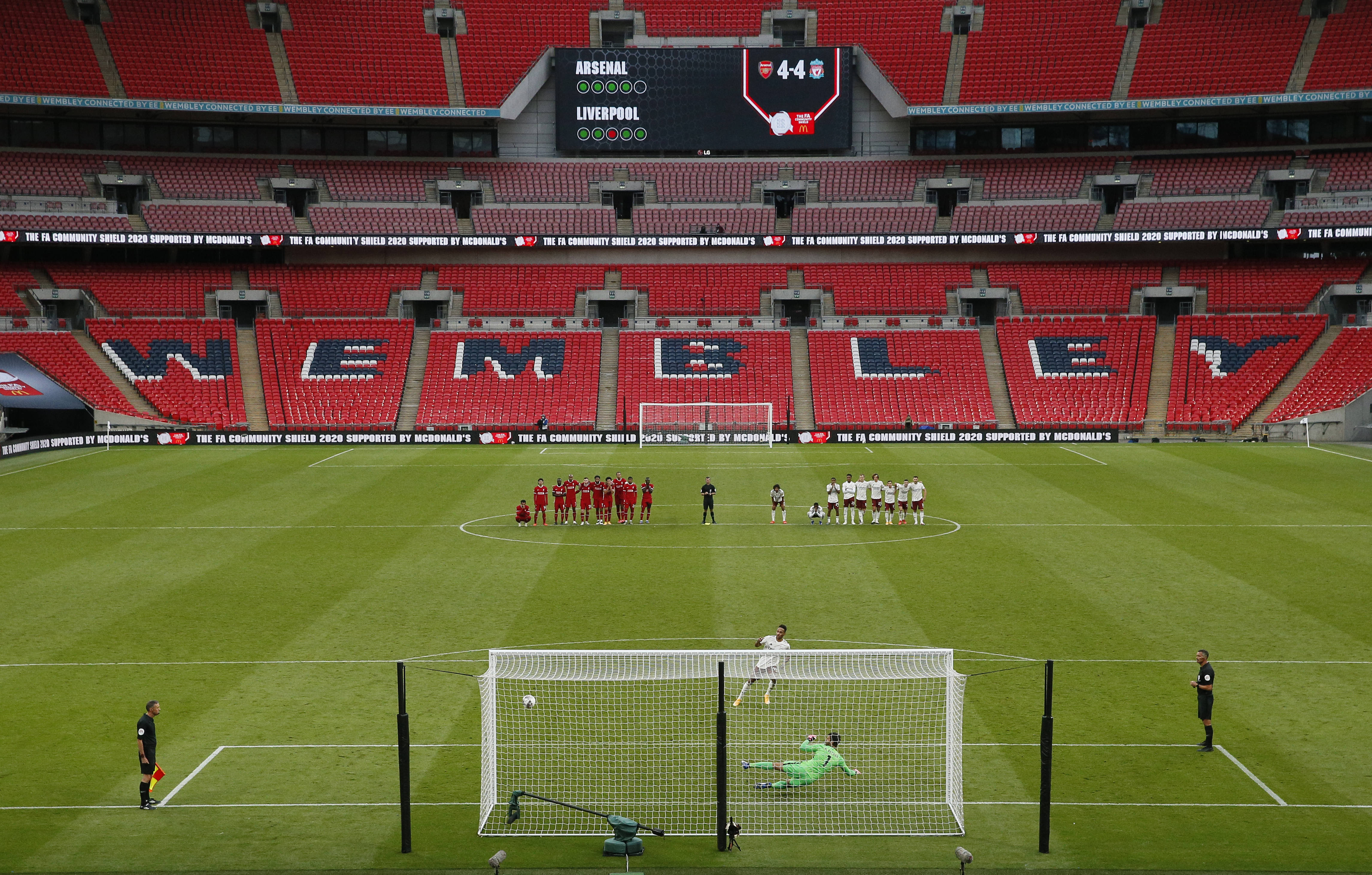 1-3被巴萨逆转，马竞连续13场西甲不败遭终结（巴萨3-1逆转马竞，13场西甲不败纪录告破）