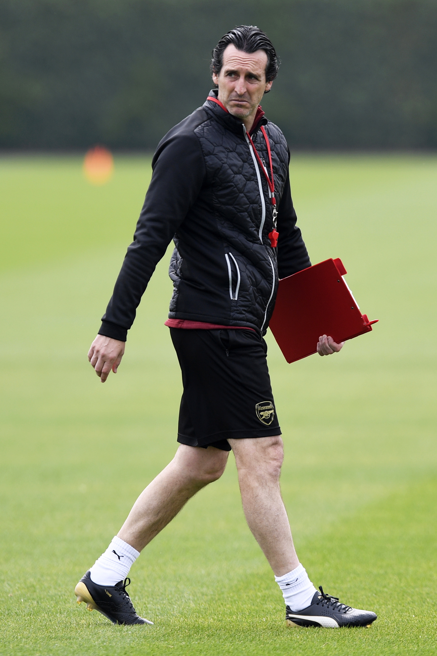 意媒：多队盯国米17岁中卫布雷达，国米看好球员天赋无意放人（意媒：多队关注国米17岁中卫布雷达，蓝黑军团看重天赋无意放行）